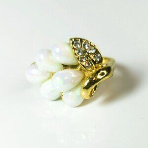 Iridescent Faux Opals Clear Rhinestones Gold Tone Fashion Ring Size 6